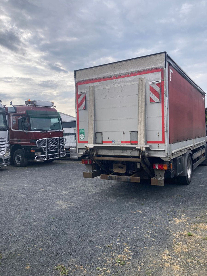MAN 18320 Top Zustand Klima - Curtainsider truck: picture 4 MAN 18320 Top Zustand Klima - Curtainsider truck: picture 4