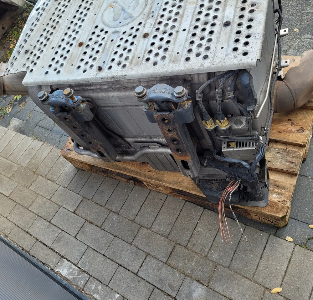 KATALIZATOR MERCEDES ACTROS MP4 A006 490 86 12 - Catalytic converter for Truck: picture 2 KATALIZATOR MERCEDES ACTROS MP4 A006 490 86 12 - Catalytic converter for Truck: picture 2