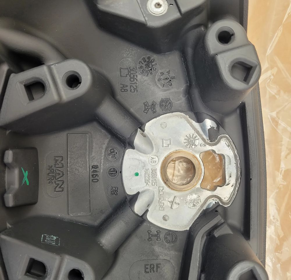 KIEROWNICA MAN TGX TGS TGM NOWY ORYGINAŁ 81.46430-0082 CHWALIM116 - Steering wheel for Truck: picture 4 KIEROWNICA MAN TGX TGS TGM NOWY ORYGINAŁ 81.46430-0082 CHWALIM116 - Steering wheel for Truck: picture 4