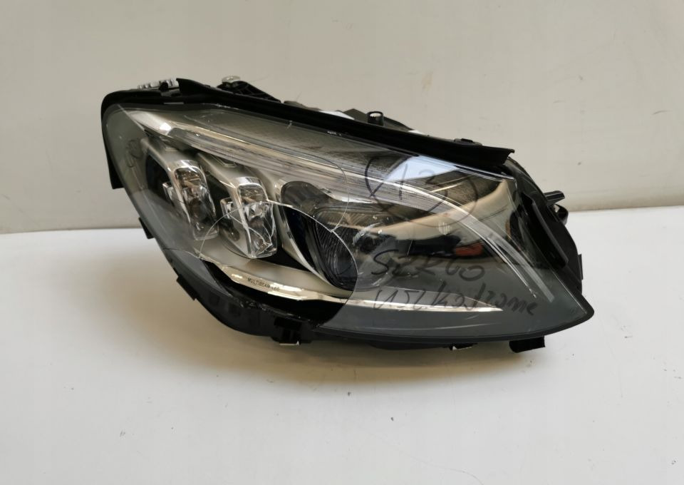 LAMPA PRZÓD MERCEDES C KLASA A 205 9061606 LIFT - Headlight: picture 1 LAMPA PRZÓD MERCEDES C KLASA A 205 9061606 LIFT - Headlight: picture 1