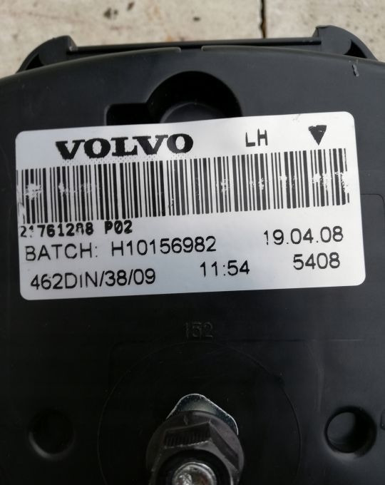 LAMPY TYL VOLVO FM FMX ORYGINAŁ KOMPLET NOWE - Tail light for Truck: picture 4 LAMPY TYL VOLVO FM FMX ORYGINAŁ KOMPLET NOWE - Tail light for Truck: picture 4