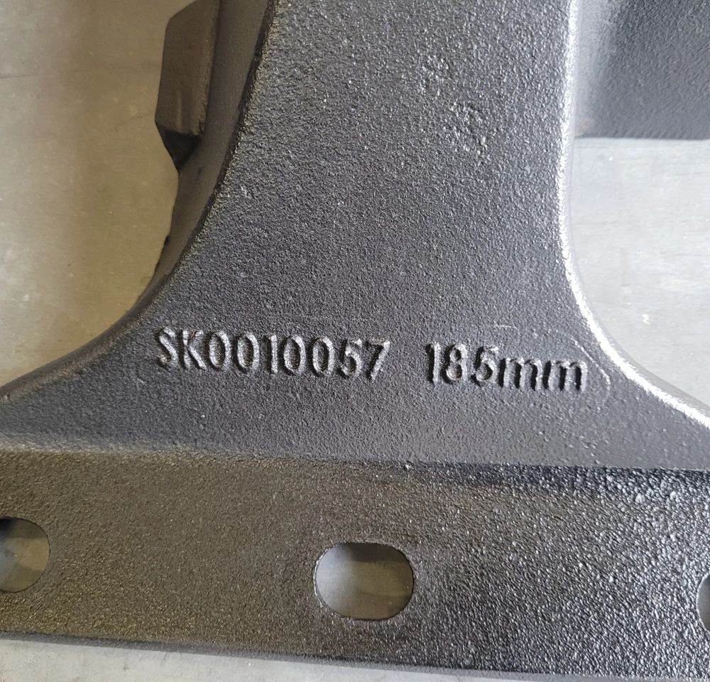 ŁAPY JOST SK0010057 185MM ORYGINAŁ NOWY KOMPLET CHWALIM116 - Fifth wheel coupling for Truck: picture 3 ŁAPY JOST SK0010057 185MM ORYGINAŁ NOWY KOMPLET CHWALIM116 - Fifth wheel coupling for Truck: picture 3