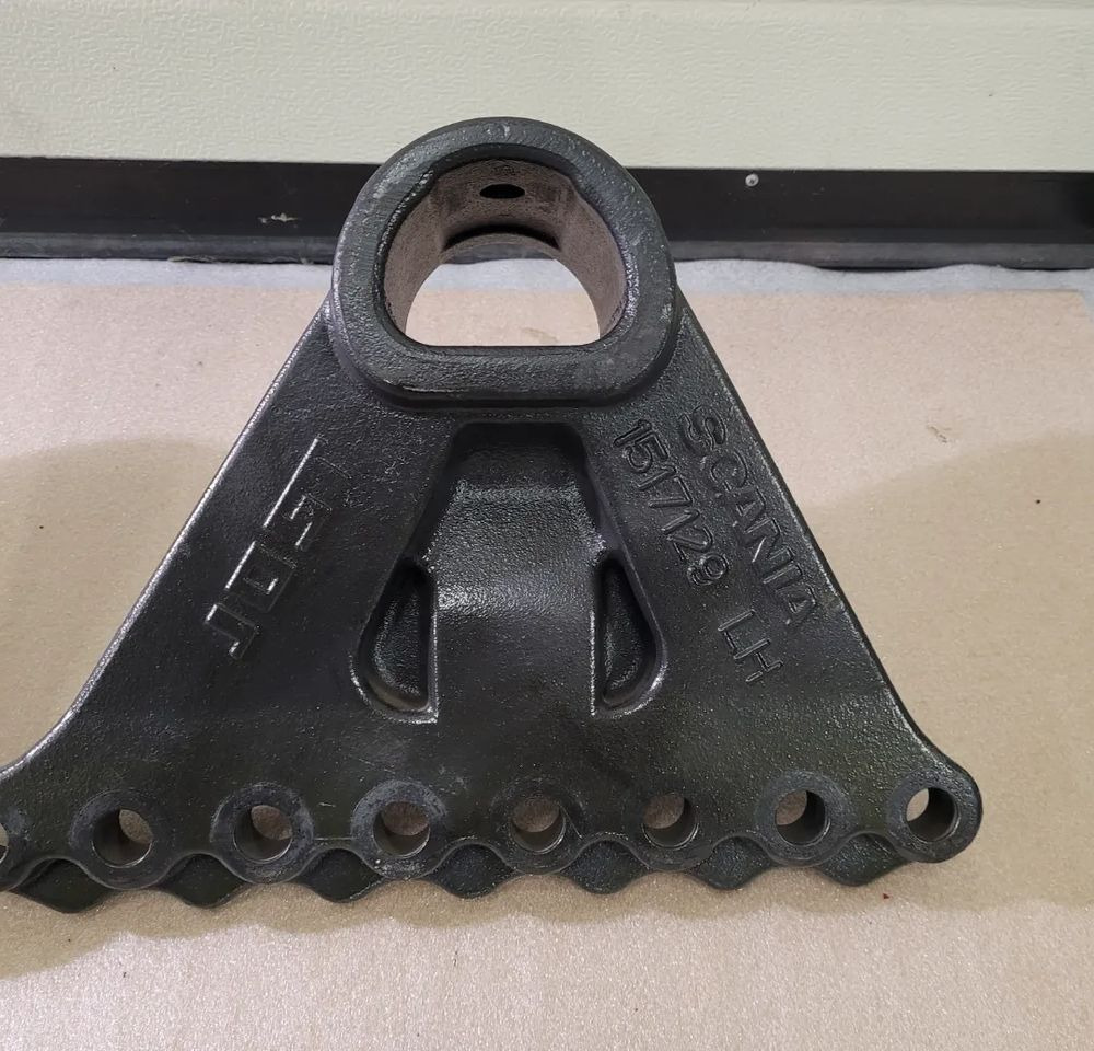 ŁAPY MOCOWANIE SIODŁA JOST SCANIA 1517128 1517129 - Fifth wheel coupling for Truck: picture 2 ŁAPY MOCOWANIE SIODŁA JOST SCANIA 1517128 1517129 - Fifth wheel coupling for Truck: picture 2