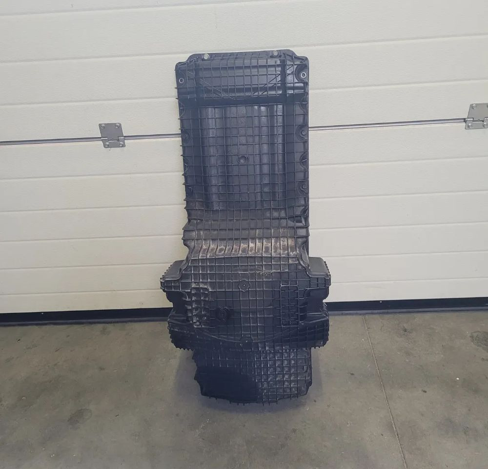 MISKA OLEJOWA MERCEDES ACTROS AXOR MP4 A470 010 43 13 - Oil pan for Truck: picture 1 MISKA OLEJOWA MERCEDES ACTROS AXOR MP4 A470 010 43 13 - Oil pan for Truck: picture 1