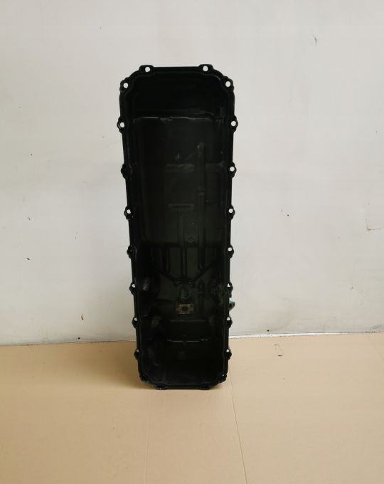 Miska OLEJOWA VOLVO FH13 FH4 20522523 - Oil pan: picture 4 Miska OLEJOWA VOLVO FH13 FH4 20522523 - Oil pan: picture 4