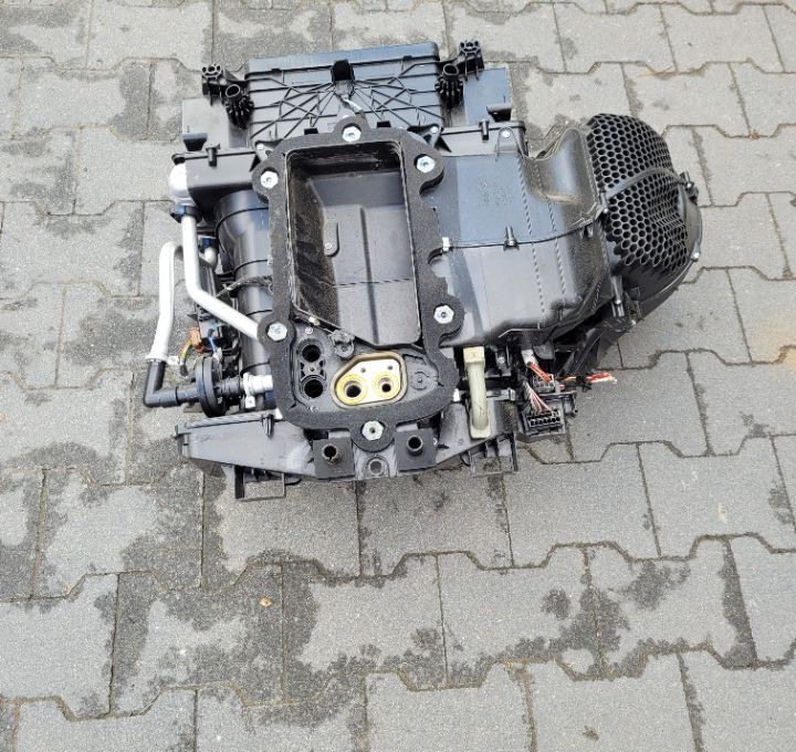 NAGRZEWNICA RENAUL RANGE T GAMA OM 7484553426/02 - Heating/ Ventilation for Truck: picture 2 NAGRZEWNICA RENAUL RANGE T GAMA OM 7484553426/02 - Heating/ Ventilation for Truck: picture 2