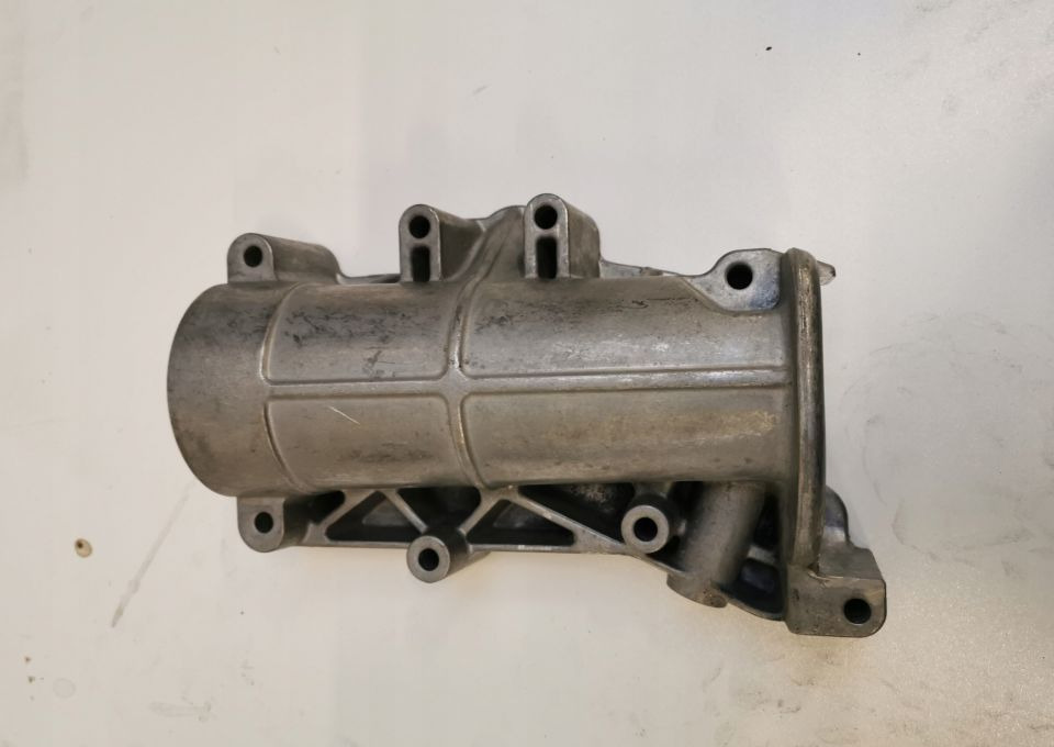 OBUDOWA FILTRA OLEJU VOLVO RENAULT 21426924 - Oil filter for Truck: picture 1 OBUDOWA FILTRA OLEJU VOLVO RENAULT 21426924 - Oil filter for Truck: picture 1