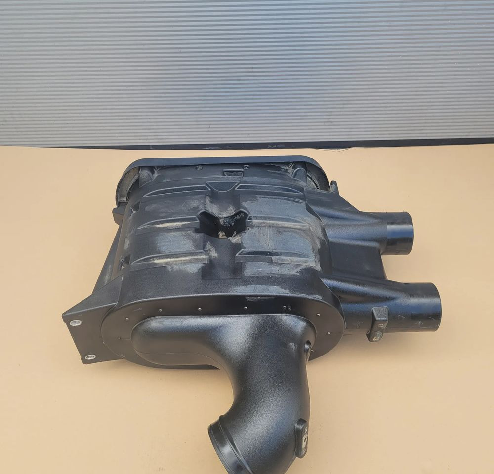 OBUDOWA FILTRA POWIETRZA MERCEDES ACTROS A0180948502 CHWALIM116 - Air filter for Truck: picture 2 OBUDOWA FILTRA POWIETRZA MERCEDES ACTROS A0180948502 CHWALIM116 - Air filter for Truck: picture 2