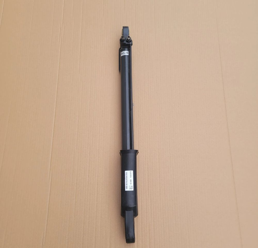 SIŁOWNIK PODNOSZENIA KABINY MERCEDES ATEGO NOWY ORYGINAŁ MB9675530005 CHWALIM116 - Hydraulic cylinder for Truck: picture 1 SIŁOWNIK PODNOSZENIA KABINY MERCEDES ATEGO NOWY ORYGINAŁ MB9675530005 CHWALIM116 - Hydraulic cylinder for Truck: picture 1