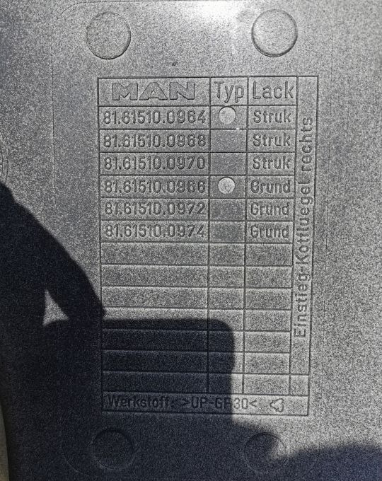 STOPNICA PRAWA MAN TGM ORYGINAL NOWY 81.61510.0964 - Footstep for Truck: picture 5 STOPNICA PRAWA MAN TGM ORYGINAL NOWY 81.61510.0964 - Footstep for Truck: picture 5