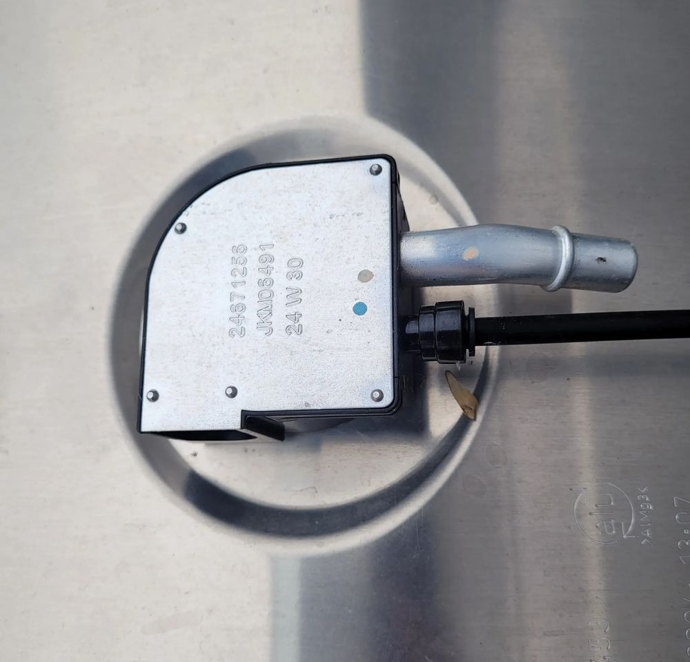 ZBIORNIK PALIWA VOLVO FH4 FH5 GAMA 140X70X70CM 21516453 570L CHWALIM116 - Fuel system for Truck: picture 4 ZBIORNIK PALIWA VOLVO FH4 FH5 GAMA 140X70X70CM 21516453 570L CHWALIM116 - Fuel system for Truck: picture 4