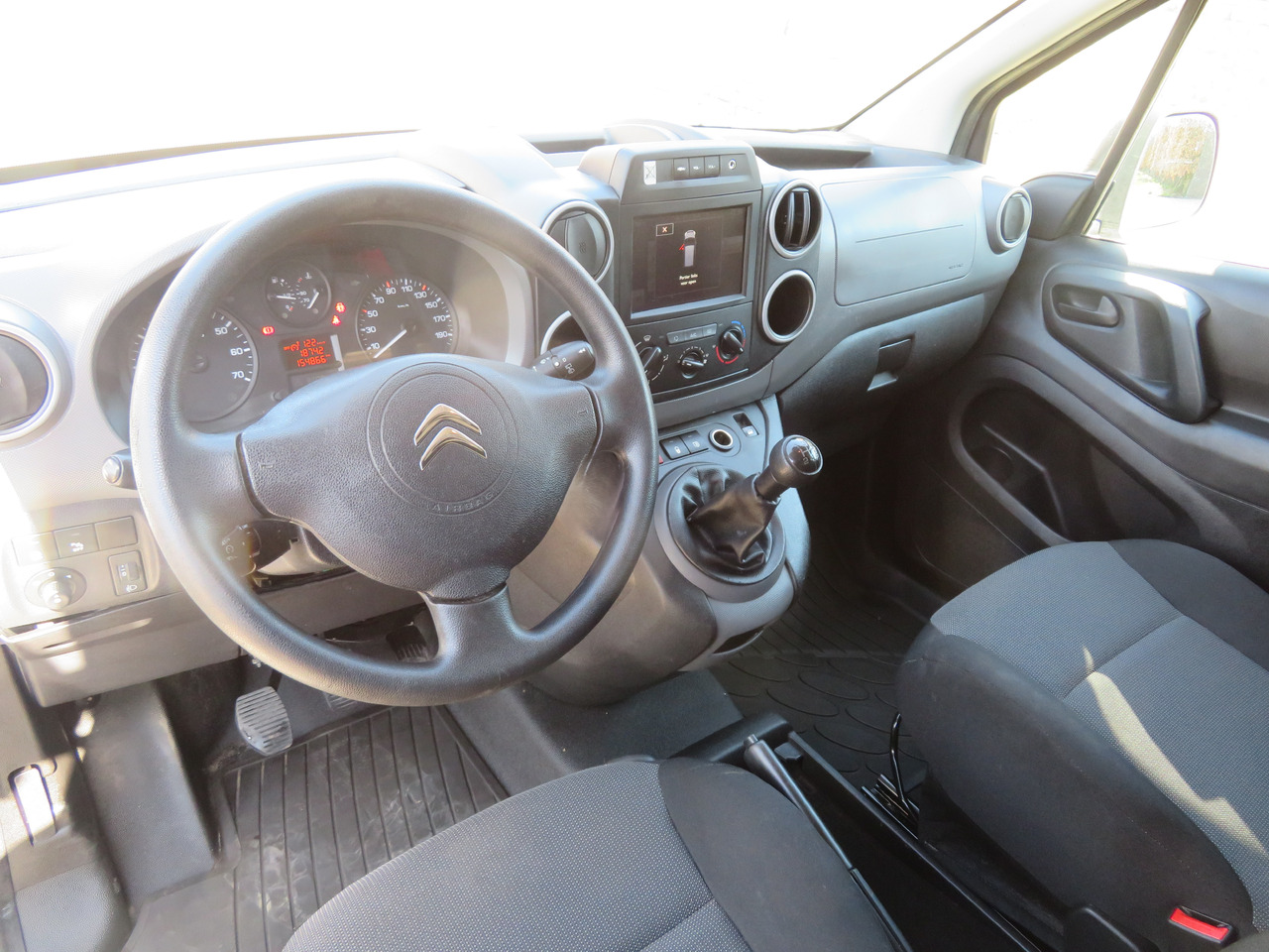 Leasing of CITROËN Berlingo 1.6 BlueHDi CLUB CITROËN Berlingo 1.6 BlueHDi CLUB: picture 12