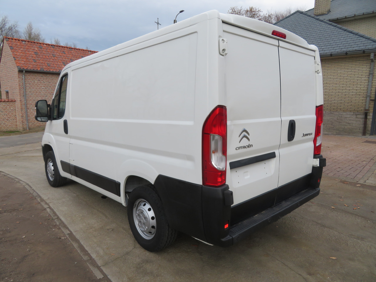 Citroën Jumper 2.2 BlueHDi - L1H1 - Small van: picture 5 Citroën Jumper 2.2 BlueHDi - L1H1 - Small van: picture 5