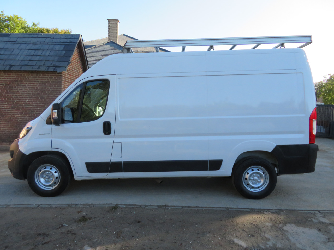 Fiat Ducato 2.3 Multijet L2H2 - Panel van: picture 4 Fiat Ducato 2.3 Multijet L2H2 - Panel van: picture 4