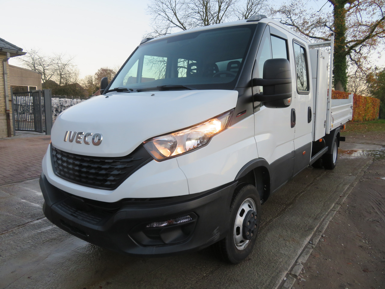 Iveco Daily 35C16 3.0 - Tipper van, Combi van: picture 3 Iveco Daily 35C16 3.0 - Tipper van, Combi van: picture 3