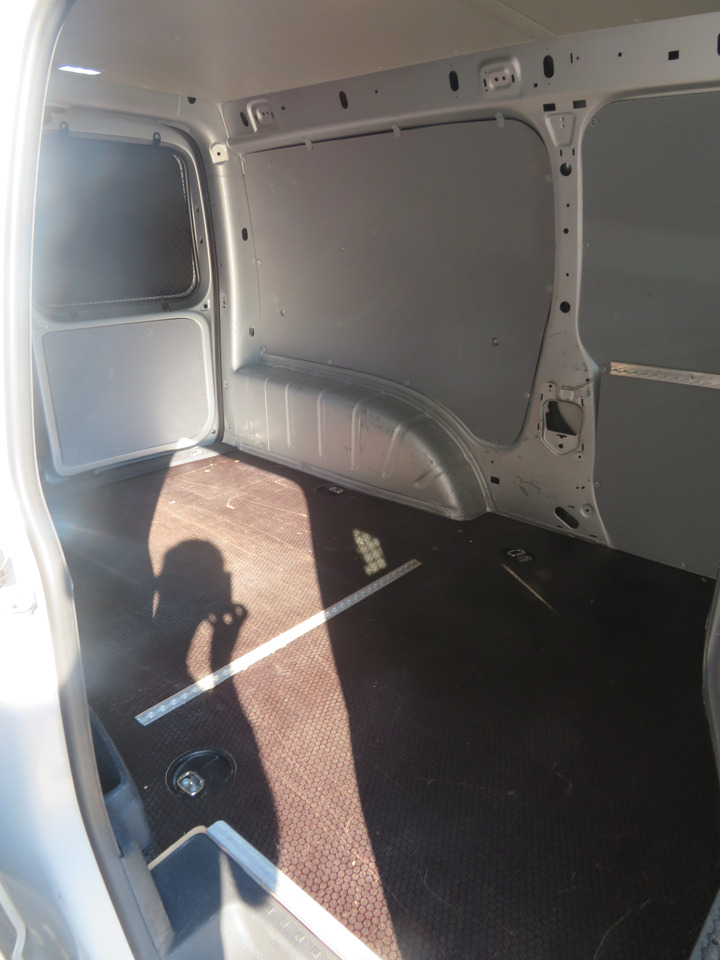 Volkswagen Caddy Maxi - Small van: picture 3 Volkswagen Caddy Maxi - Small van: picture 3