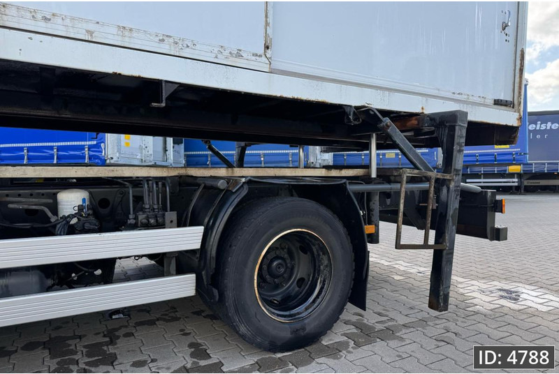Mercedes-Benz Atego 816 Day Cab, Euro 5, BDF / EPS automatic / standklima / Hydraulic system - Container transporter/ Swap body truck: picture 5 Mercedes-Benz Atego 816 Day Cab, Euro 5, BDF / EPS automatic / standklima / Hydraulic system - Container transporter/ Swap body truck: picture 5