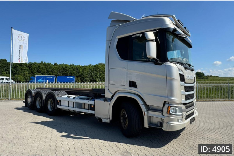 Scania R540 Topline, Euro 6, / 8x4 / Lift axle / frame 7.4 m - Cab chassis truck: picture 4 Scania R540 Topline, Euro 6, / 8x4 / Lift axle / frame 7.4 m - Cab chassis truck: picture 4