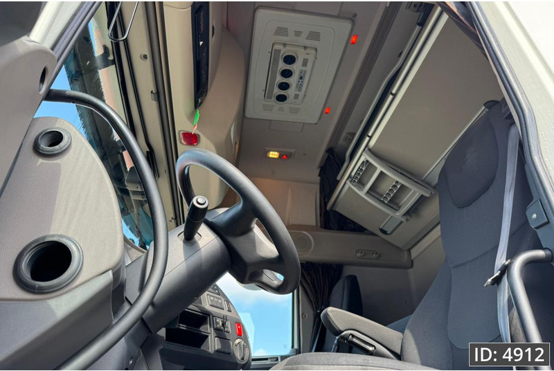 DAF XF 480 SSC, Euro 6, / Standklima / 2x Tank / Fridge / MX engine brake - Tractor unit: picture 5 DAF XF 480 SSC, Euro 6, / Standklima / 2x Tank / Fridge / MX engine brake - Tractor unit: picture 5