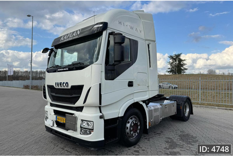 Iveco Stralis AS440S50 Active Space, Euro 6, / ADR / Blower Drum, ADR - Tractor unit: picture 1 Iveco Stralis AS440S50 Active Space, Euro 6, / ADR / Blower Drum, ADR - Tractor unit: picture 1