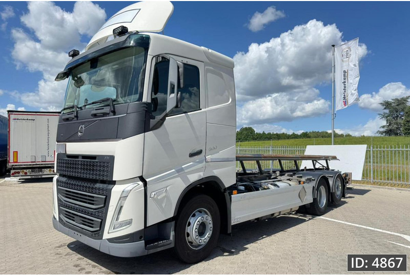 Volvo FH 500 Globetrotter, Euro 6, / 6x2 / Hydraulic body / frame 7.4 m / Tail lift - Container transporter/ Swap body truck: picture 1 Volvo FH 500 Globetrotter, Euro 6, / 6x2 / Hydraulic body / frame 7.4 m / Tail lift - Container transporter/ Swap body truck: picture 1