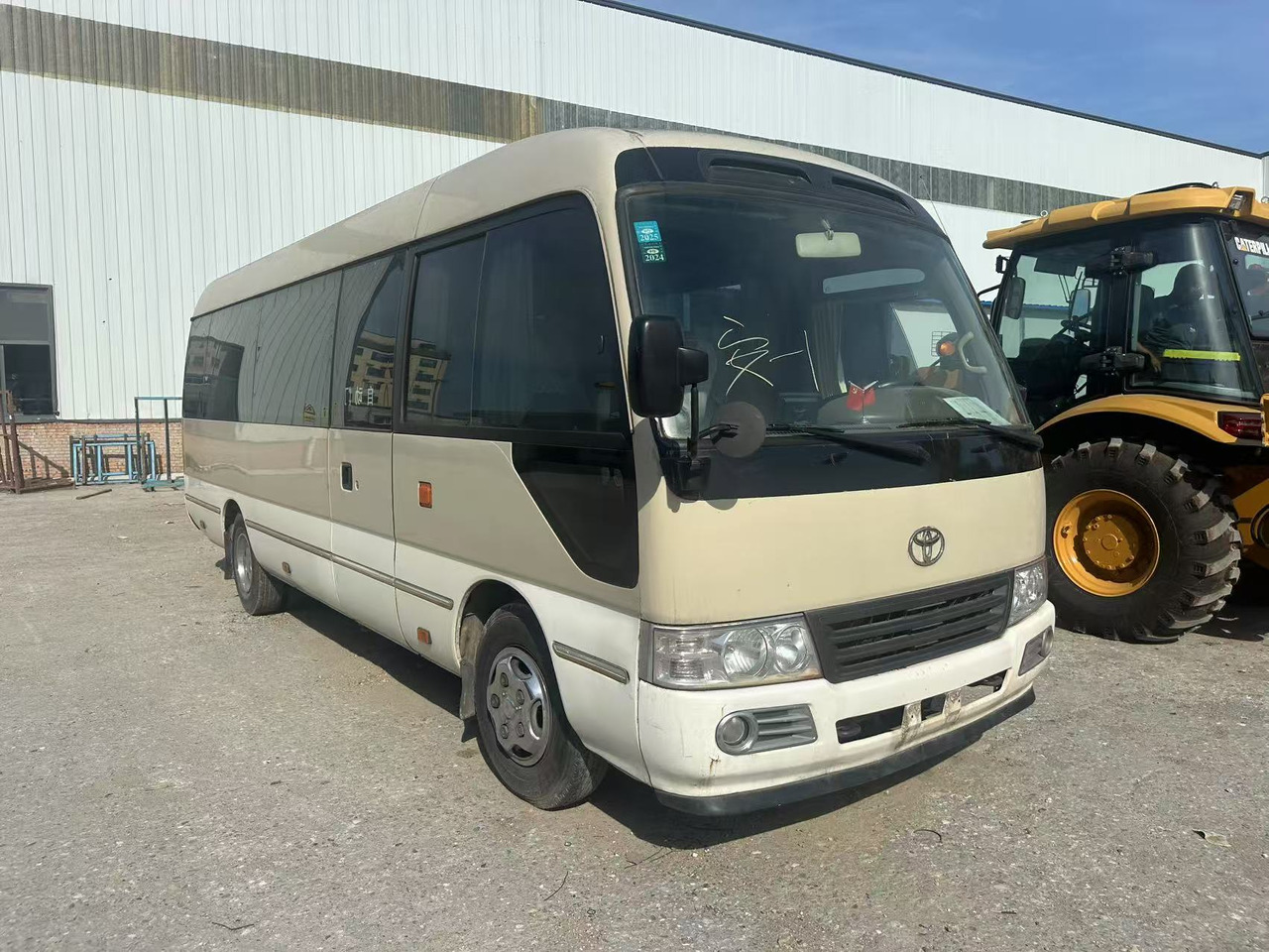 TOYOTA Coaster - Bus: picture 2 TOYOTA Coaster - Bus: picture 2