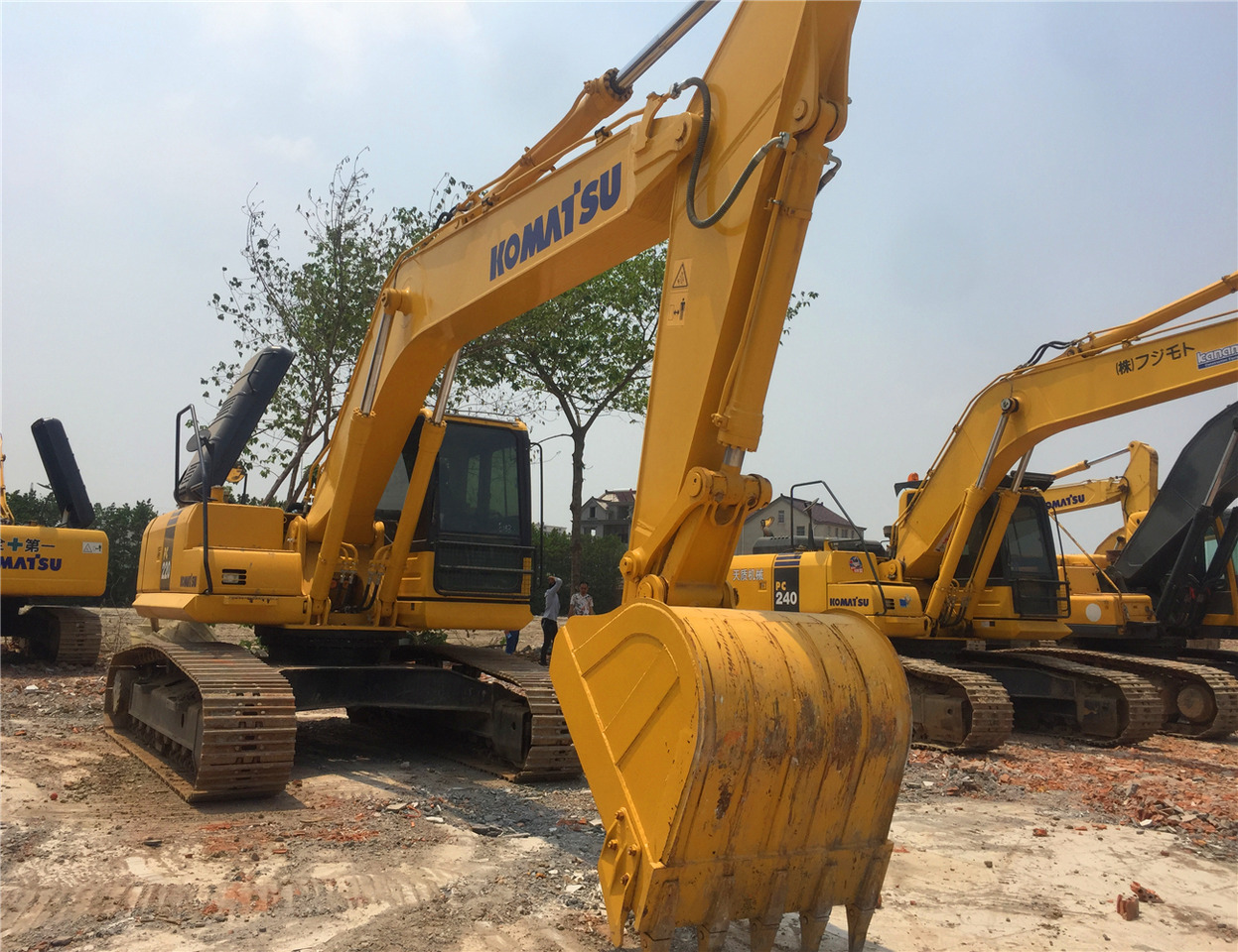 CATERPILLAR Crawler Excavator PC 220 - Crawler excavator: picture 1 CATERPILLAR Crawler Excavator PC 220 - Crawler excavator: picture 1