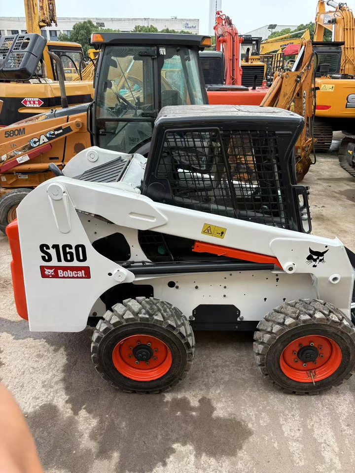BOBCAT Skid Steer Loader S160 - Construction machinery: picture 4 BOBCAT Skid Steer Loader S160 - Construction machinery: picture 4