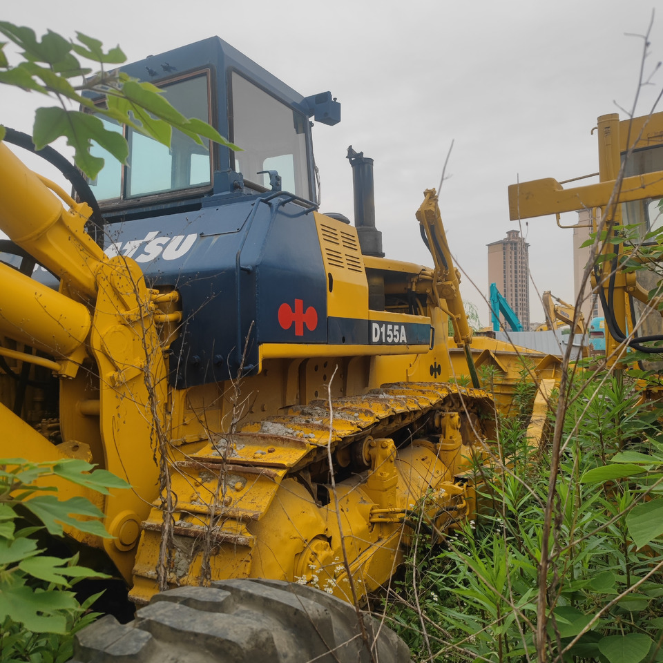 KOMATSU BULLDOZER D155A - Construction machinery: picture 1 KOMATSU BULLDOZER D155A - Construction machinery: picture 1