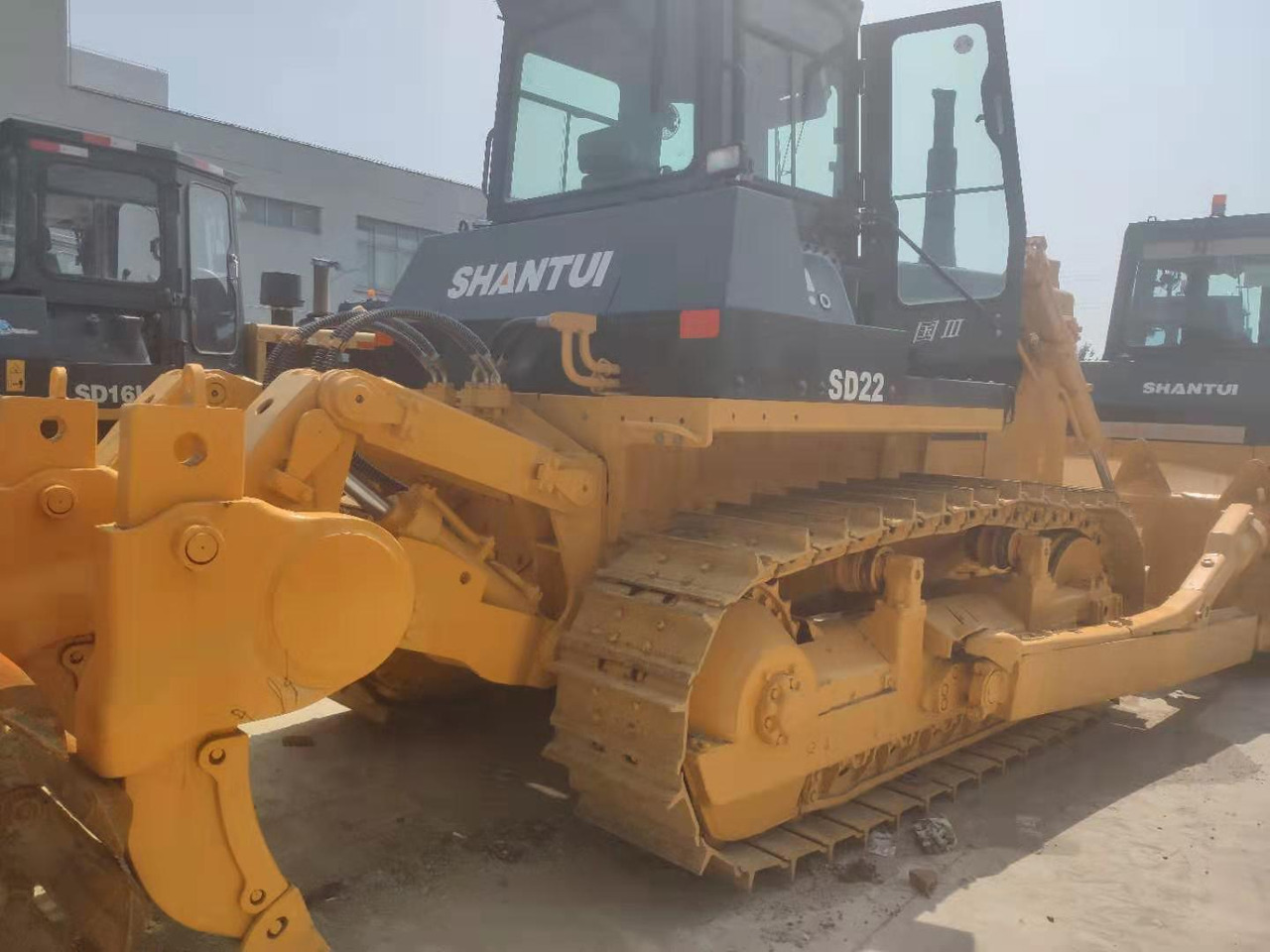 SHANTUI SD32 - Construction machinery: picture 3 SHANTUI SD32 - Construction machinery: picture 3