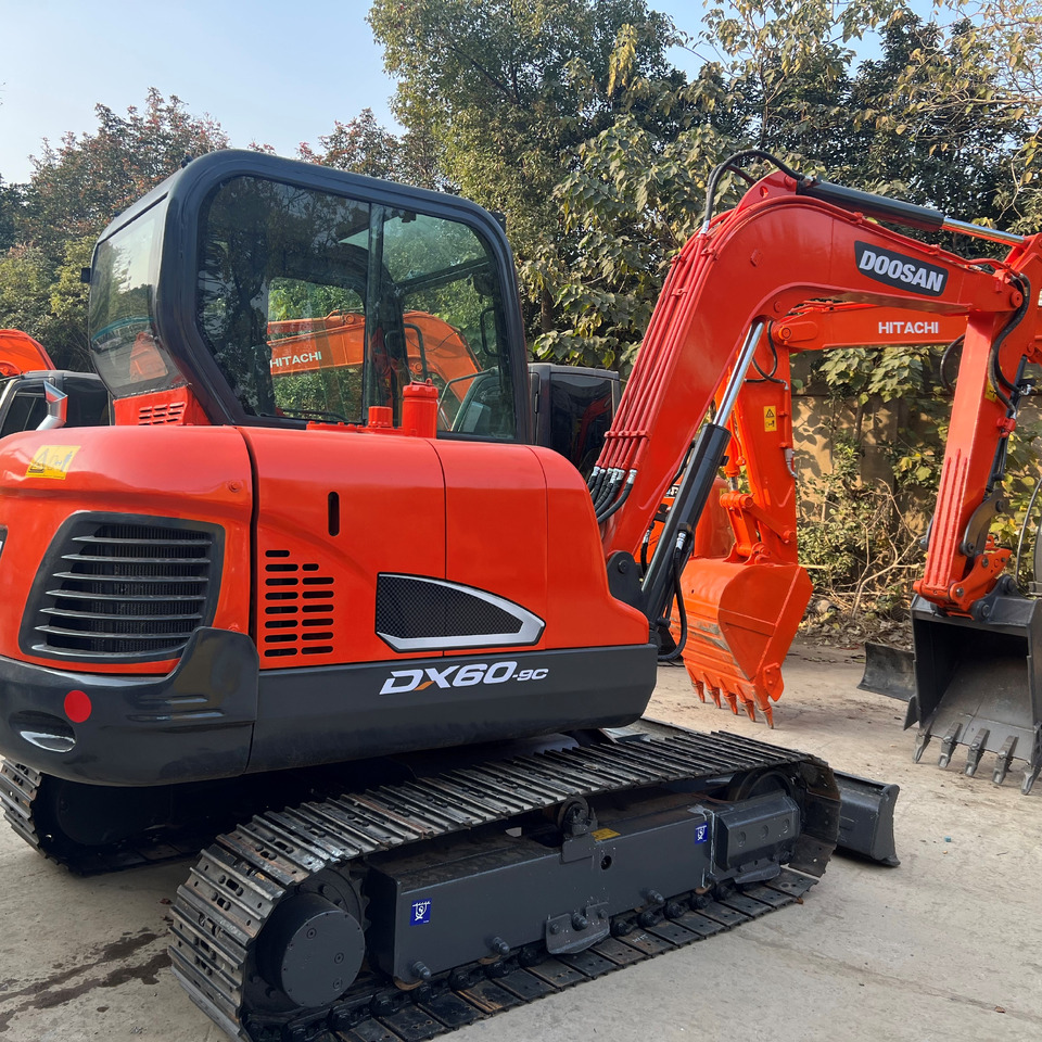 DOOSAN DX60-9C - Crawler excavator: picture 3 DOOSAN DX60-9C - Crawler excavator: picture 3