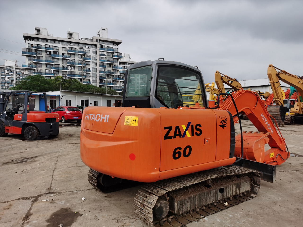 HITACHI ZX60 - Crawler excavator: picture 2 HITACHI ZX60 - Crawler excavator: picture 2