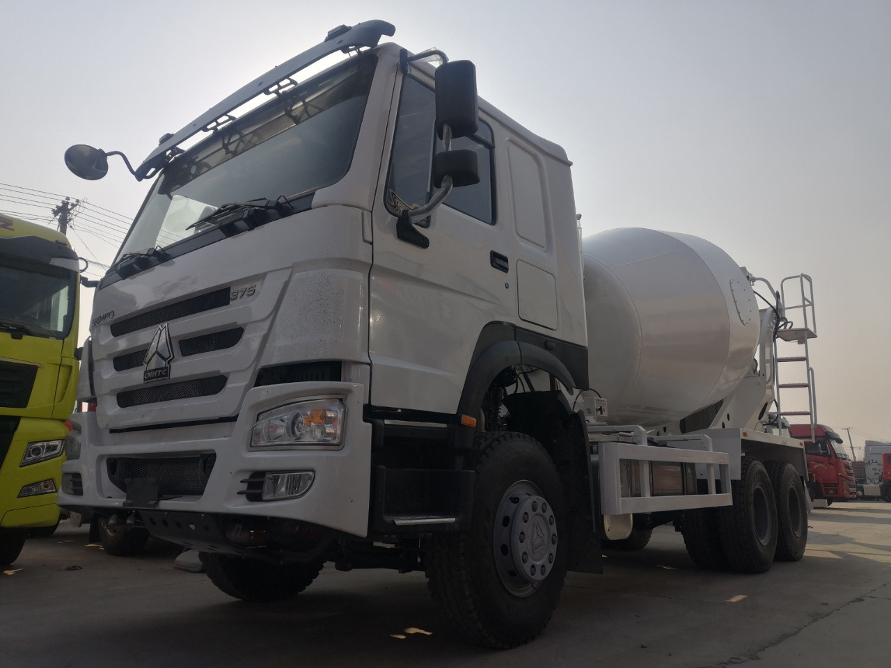 HOWO 10Cube Cement Mixer Truck 6*4 Click Here for Discount - Concrete mixer truck: picture 2 HOWO 10Cube Cement Mixer Truck 6*4 Click Here for Discount - Concrete mixer truck: picture 2
