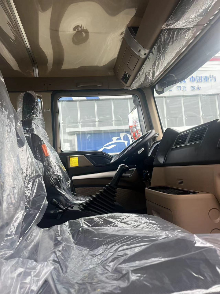 HOWO TX350 Cement Mixer Truck - Concrete mixer truck: picture 4 HOWO TX350 Cement Mixer Truck - Concrete mixer truck: picture 4