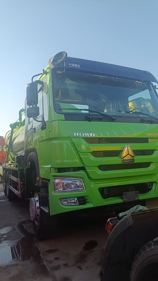 SINOTRUK HOWO Sewage Suction Truck 6*4 Click Here for Discount - Vacuum truck: picture 2 SINOTRUK HOWO Sewage Suction Truck 6*4 Click Here for Discount - Vacuum truck: picture 2