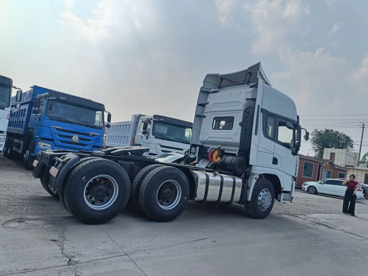 SHACMAN X3000 - Tractor unit: picture 3 SHACMAN X3000 - Tractor unit: picture 3