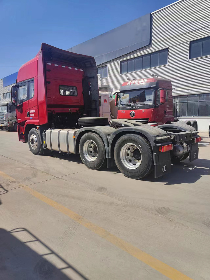 SINOTRUK Delong X5000 6X4 Automatic Tractor - Tractor unit: picture 4 SINOTRUK Delong X5000 6X4 Automatic Tractor - Tractor unit: picture 4