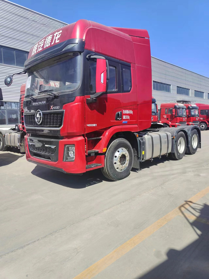 SINOTRUK Delong X5000 6X4 Automatic Tractor - Tractor unit: picture 3 SINOTRUK Delong X5000 6X4 Automatic Tractor - Tractor unit: picture 3