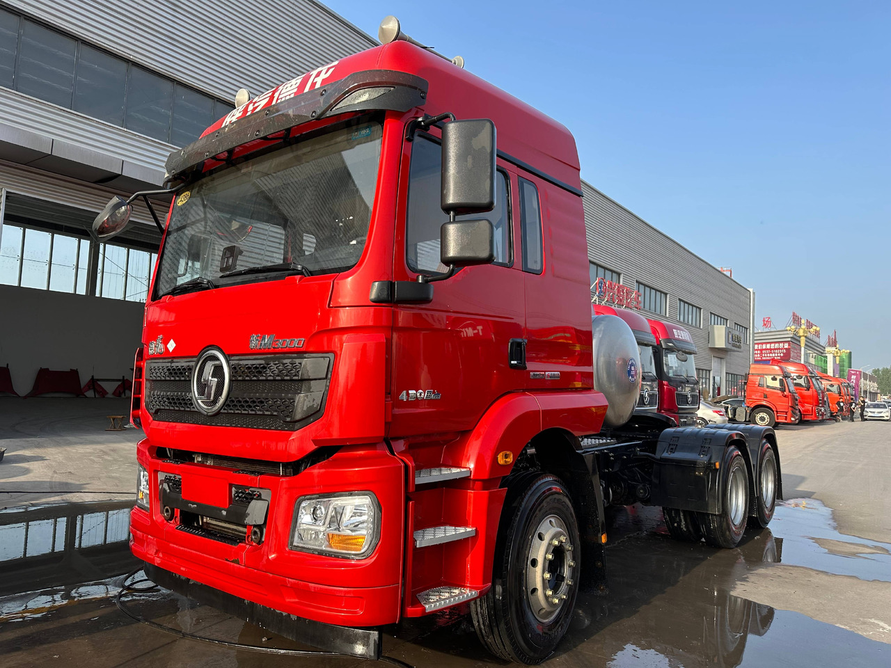 SINOTRUK K1026 6X4 Tractor Unit with Manual Transmission - Tractor unit: picture 1 SINOTRUK K1026 6X4 Tractor Unit with Manual Transmission - Tractor unit: picture 1