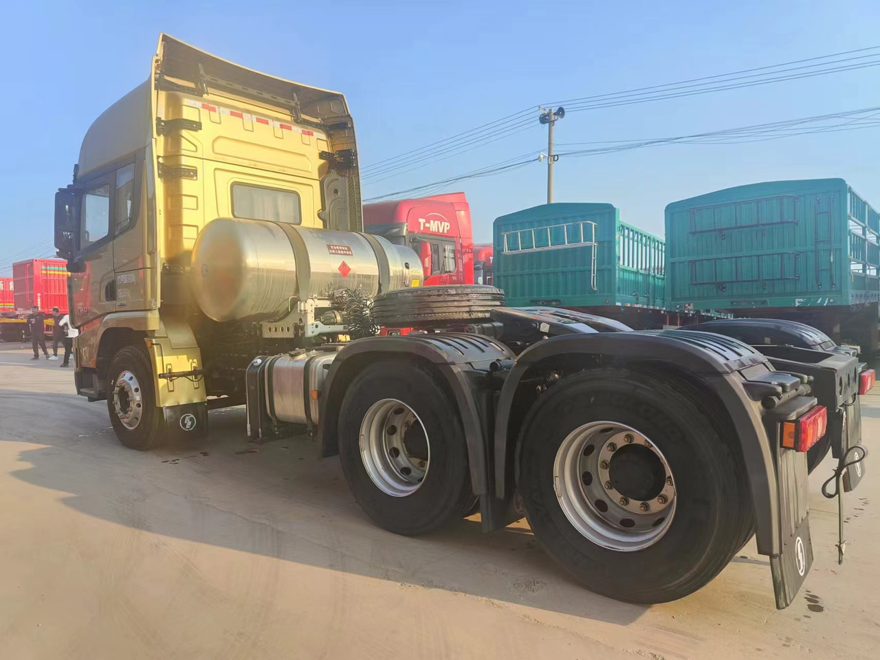 SINOTRUK X5000 6X4 Manual Tractor Unit - Tractor unit: picture 2 SINOTRUK X5000 6X4 Manual Tractor Unit - Tractor unit: picture 2