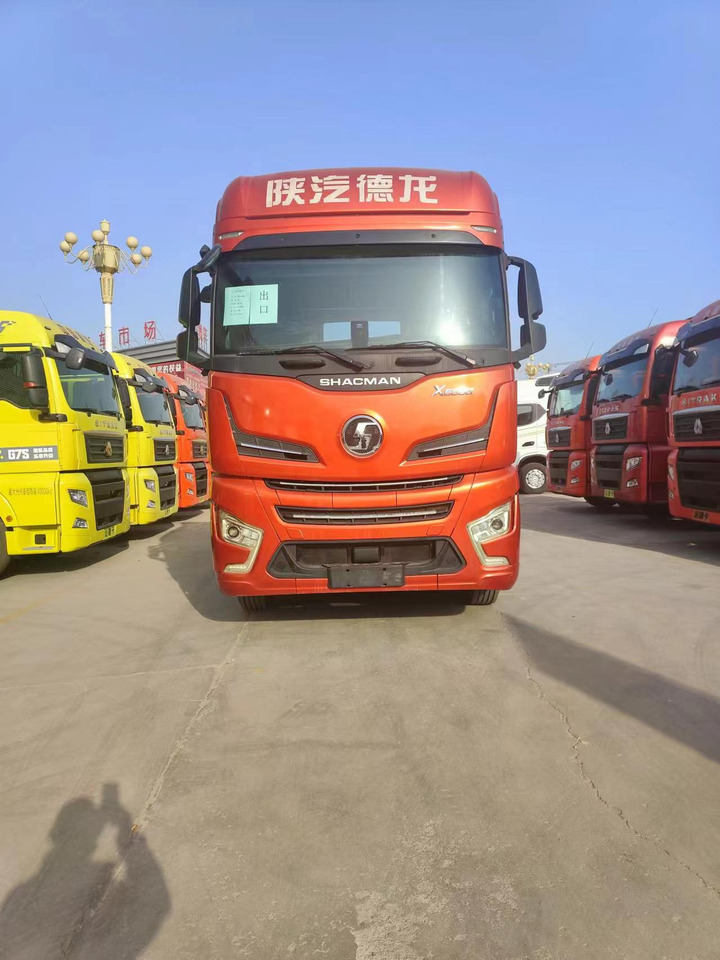 SINOTRUK X6000 6X4 Automatic Tractor Unit - Tractor unit: picture 2 SINOTRUK X6000 6X4 Automatic Tractor Unit - Tractor unit: picture 2