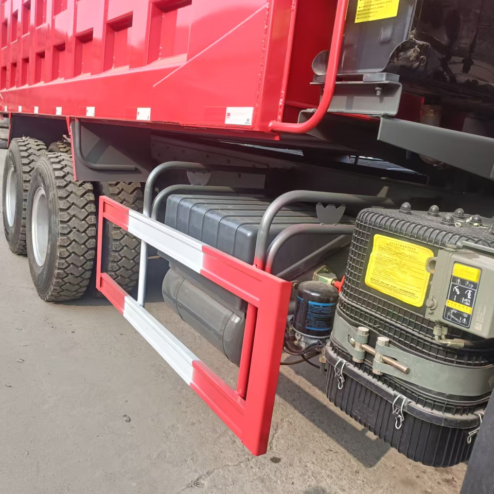 Truck HOWO DUMP TRUCK  371: picture 6
