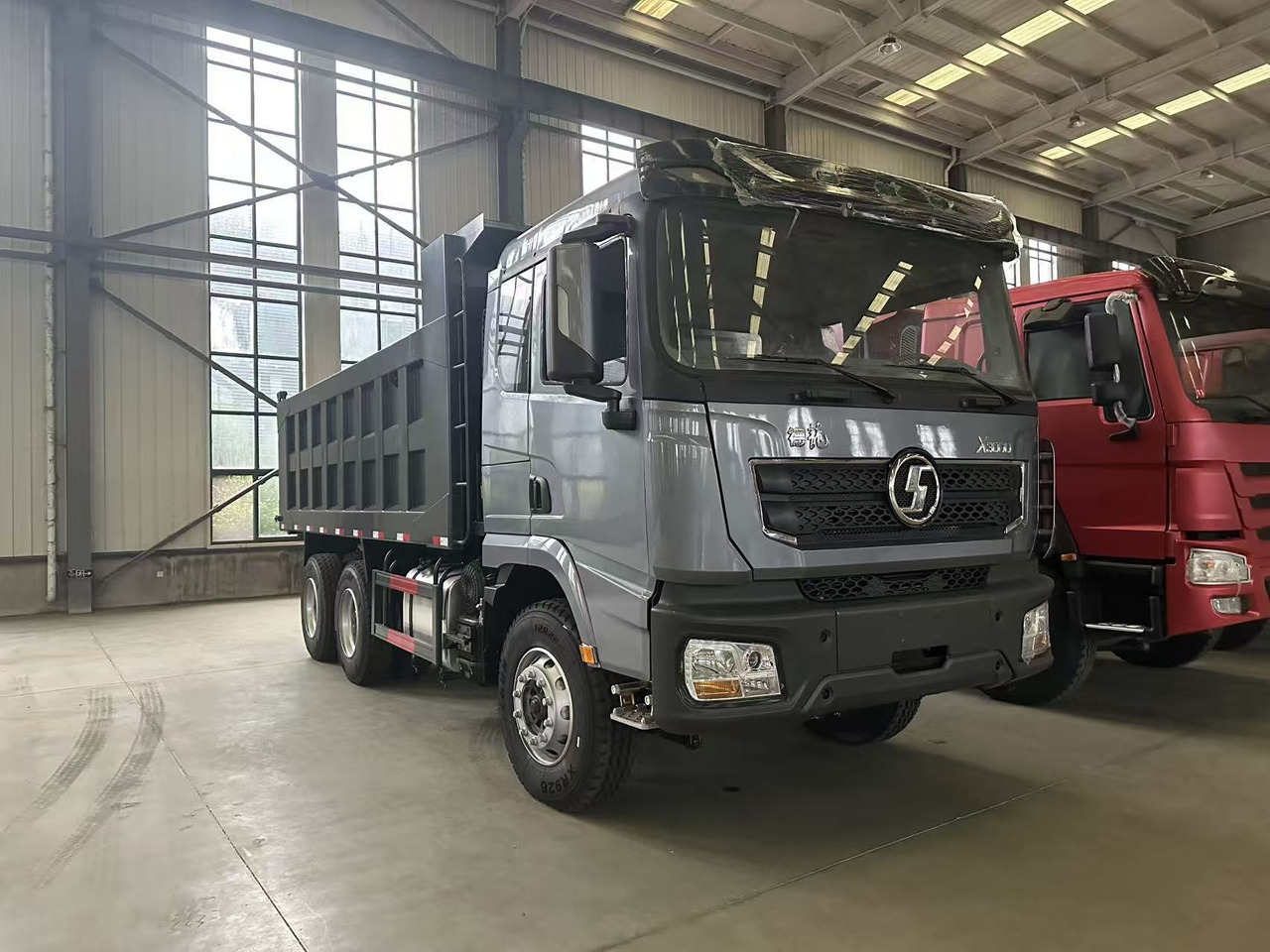 HOWO DUMP TRUCK F3000 6✖4 - Truck: picture 1 HOWO DUMP TRUCK F3000 6✖4 - Truck: picture 1