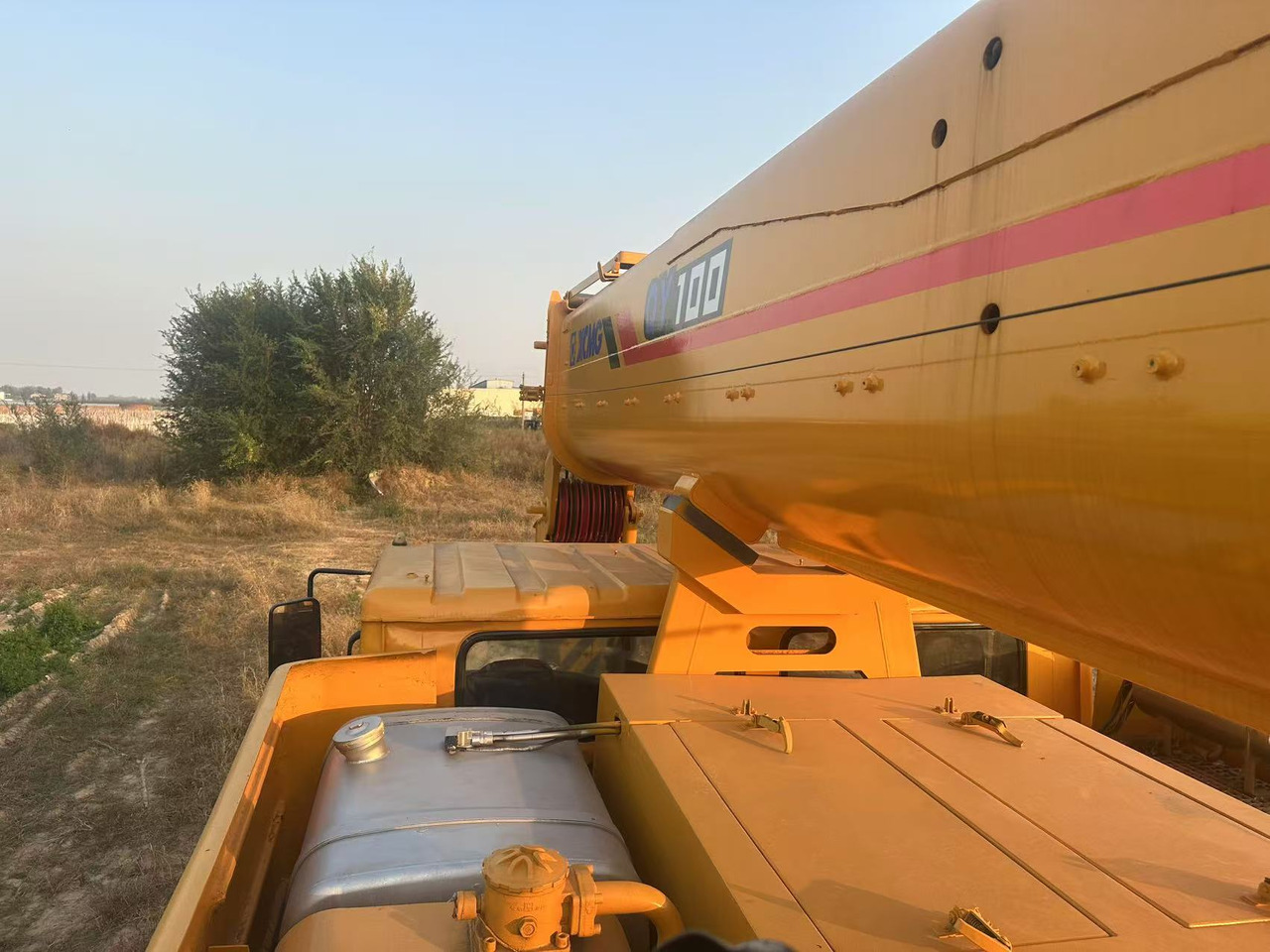 XCMG Crane QY100 - All terrain crane: picture 2 XCMG Crane QY100 - All terrain crane: picture 2