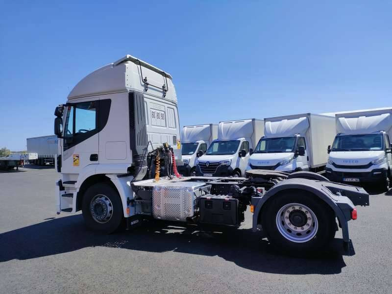 Tracteur 19 TONNES 360 CV 1 COUCHETTE - Tractor unit: picture 3 Tracteur 19 TONNES 360 CV 1 COUCHETTE - Tractor unit: picture 3