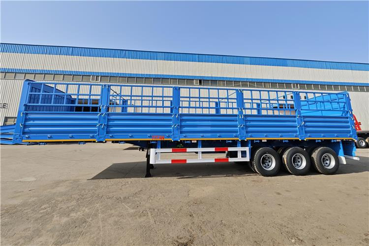 TITAN 3 Axle Livestock Semi Trailer for Sale In Kenya - Livestock semi-trailer: picture 4 TITAN 3 Axle Livestock Semi Trailer for Sale In Kenya - Livestock semi-trailer: picture 4