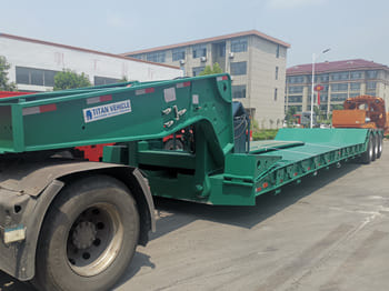 TITAN - Low loader semi-trailer: picture 2 TITAN - Low loader semi-trailer: picture 2