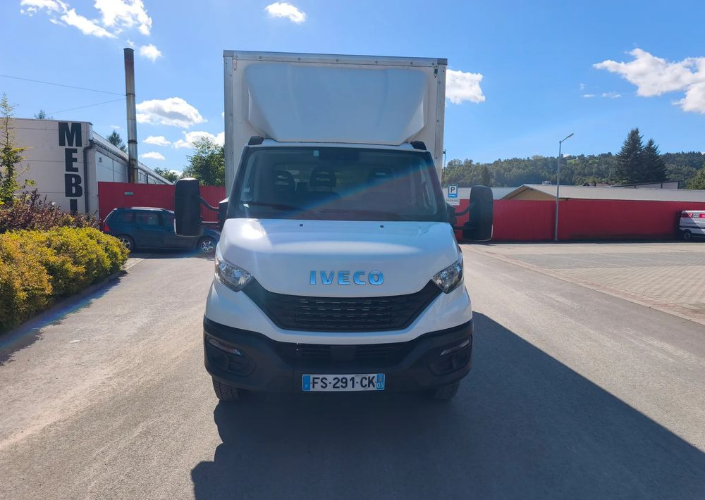 Iveco DAILY 70C18 KONTENER 5,5M obsługa silnika nowy rozrząd - Box truck: picture 3 Iveco DAILY 70C18 KONTENER 5,5M obsługa silnika nowy rozrząd - Box truck: picture 3