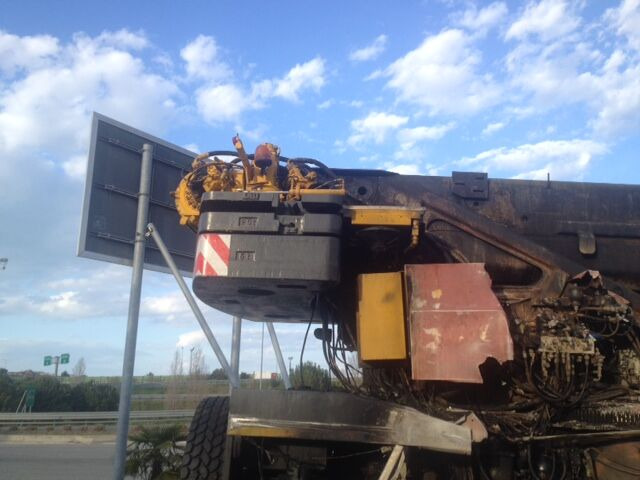 Grove GMK 4075 for parts - Mobile crane: picture 2 Grove GMK 4075 for parts - Mobile crane: picture 2