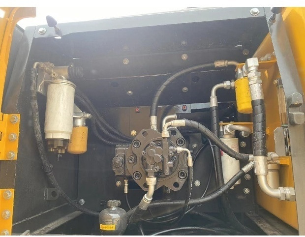 Crawler excavator 2023 Volvo EC210D: picture 10